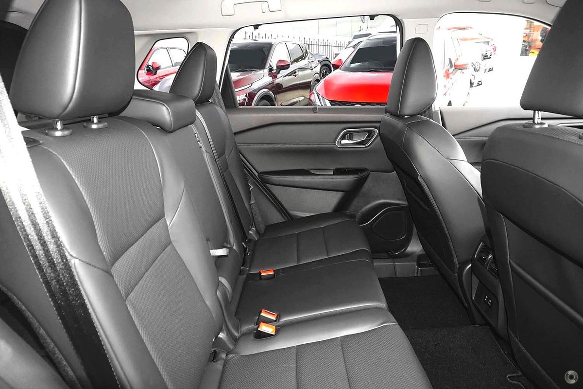 2025 Nissan X-TRAIL N-TREK T33