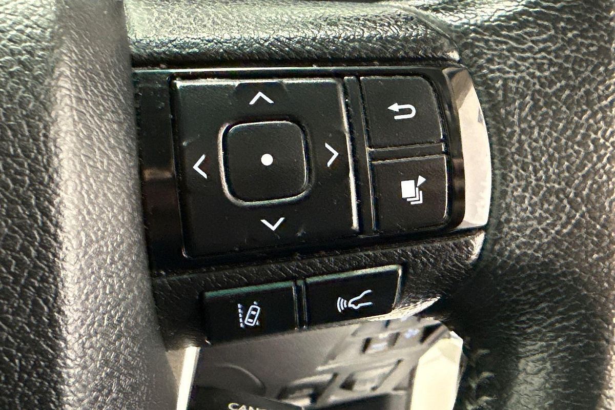 2020 Toyota Hilux SR5 GUN126R 4X4