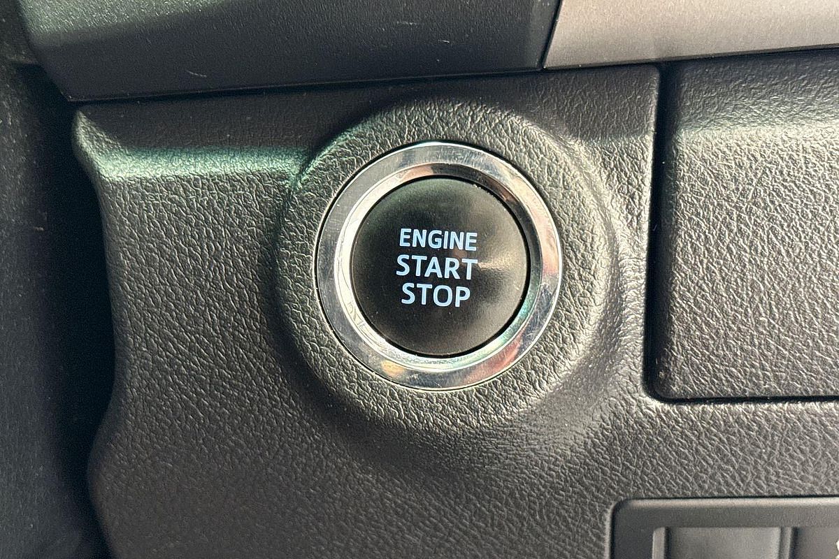 2021 Toyota Hilux SR5 GUN126R 4X4