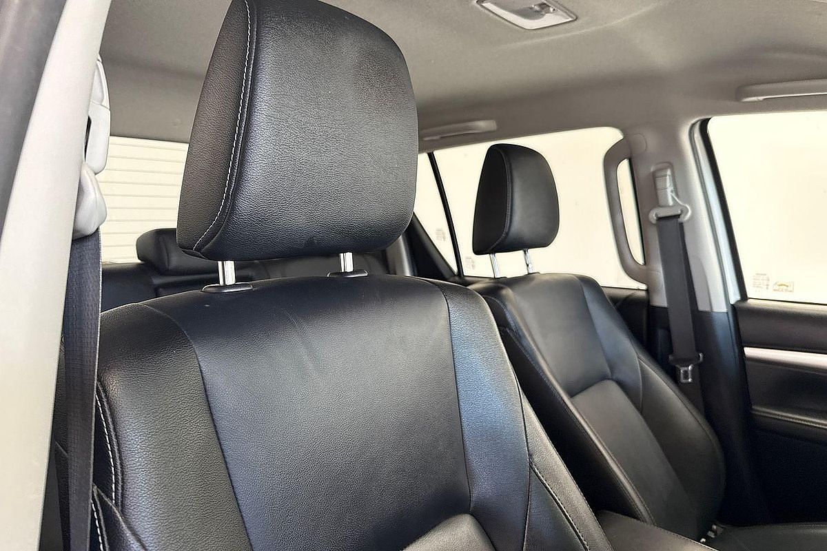 2021 Toyota Hilux SR5 GUN126R 4X4