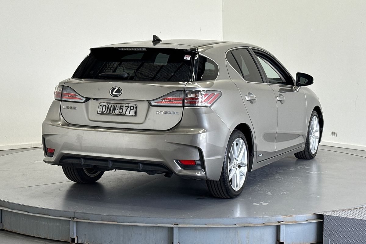 2017 Lexus CT LIMITED EDITION ZWA10R MY17