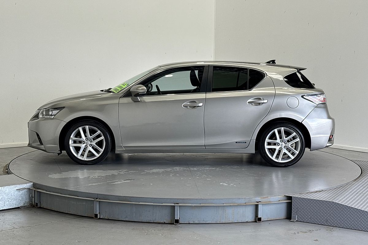 2017 Lexus CT LIMITED EDITION ZWA10R MY17