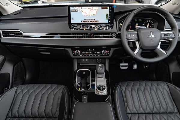 2025 Mitsubishi Outlander Exceed ZM AWD