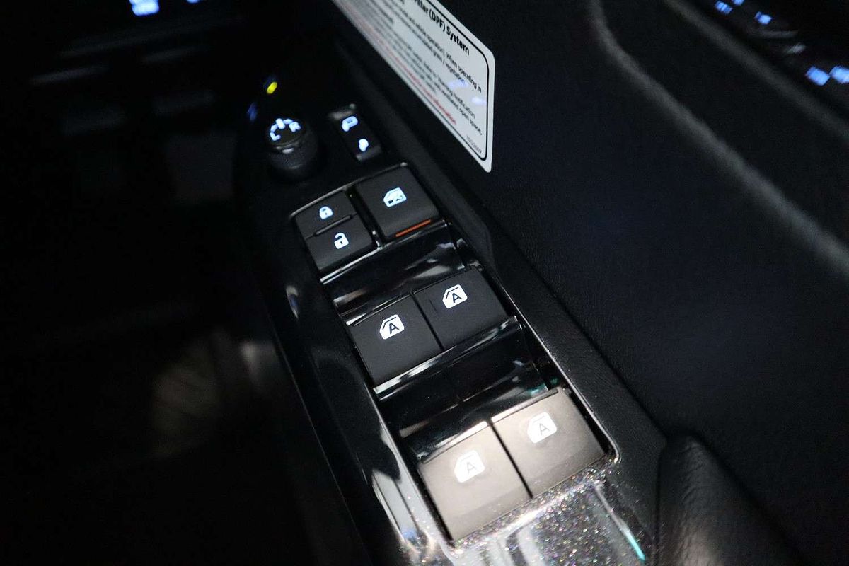 2023 Toyota Hilux ROGUE (4x4) 6 SPEAKER GUN126R 4X4