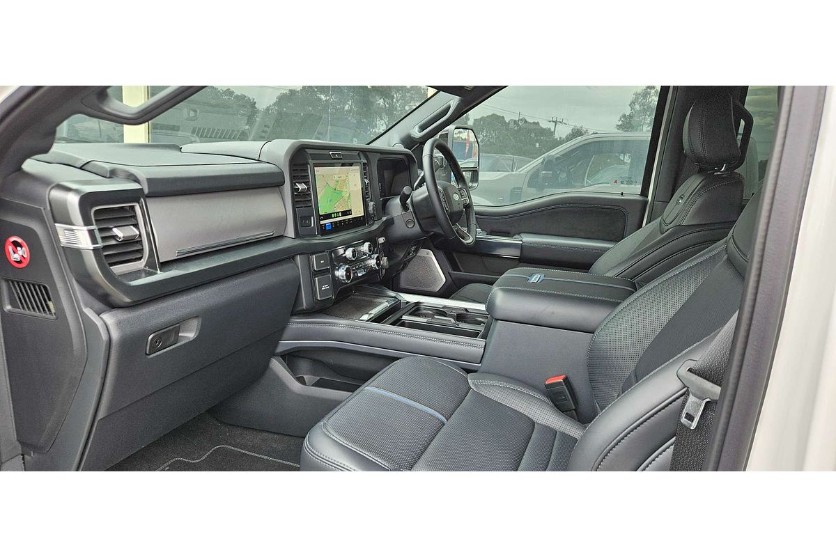 2025 Ford F450 Platinum 4X4