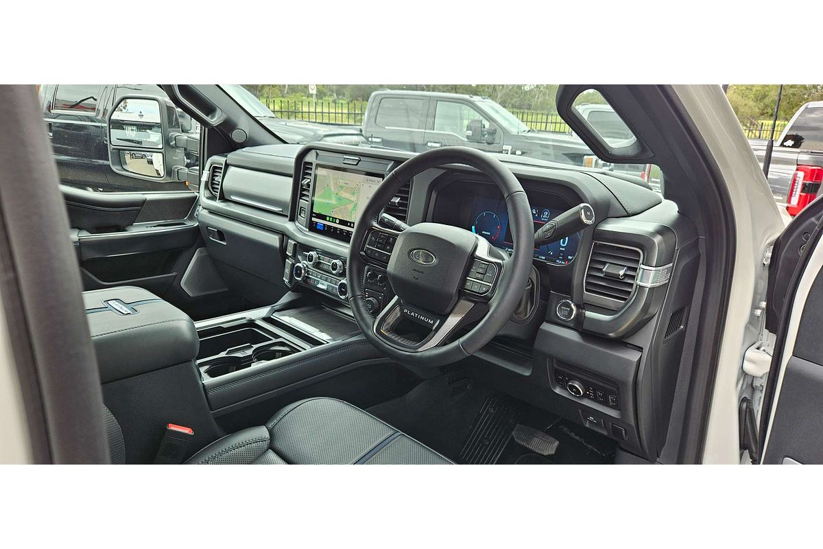 2025 Ford F450 Platinum 4X4