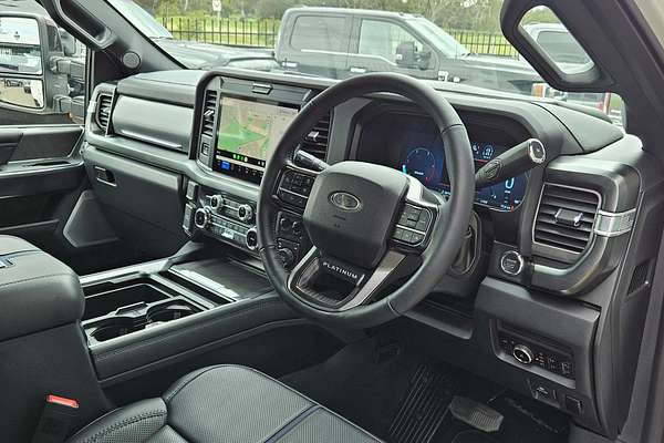 2025 Ford F450 Platinum 4X4