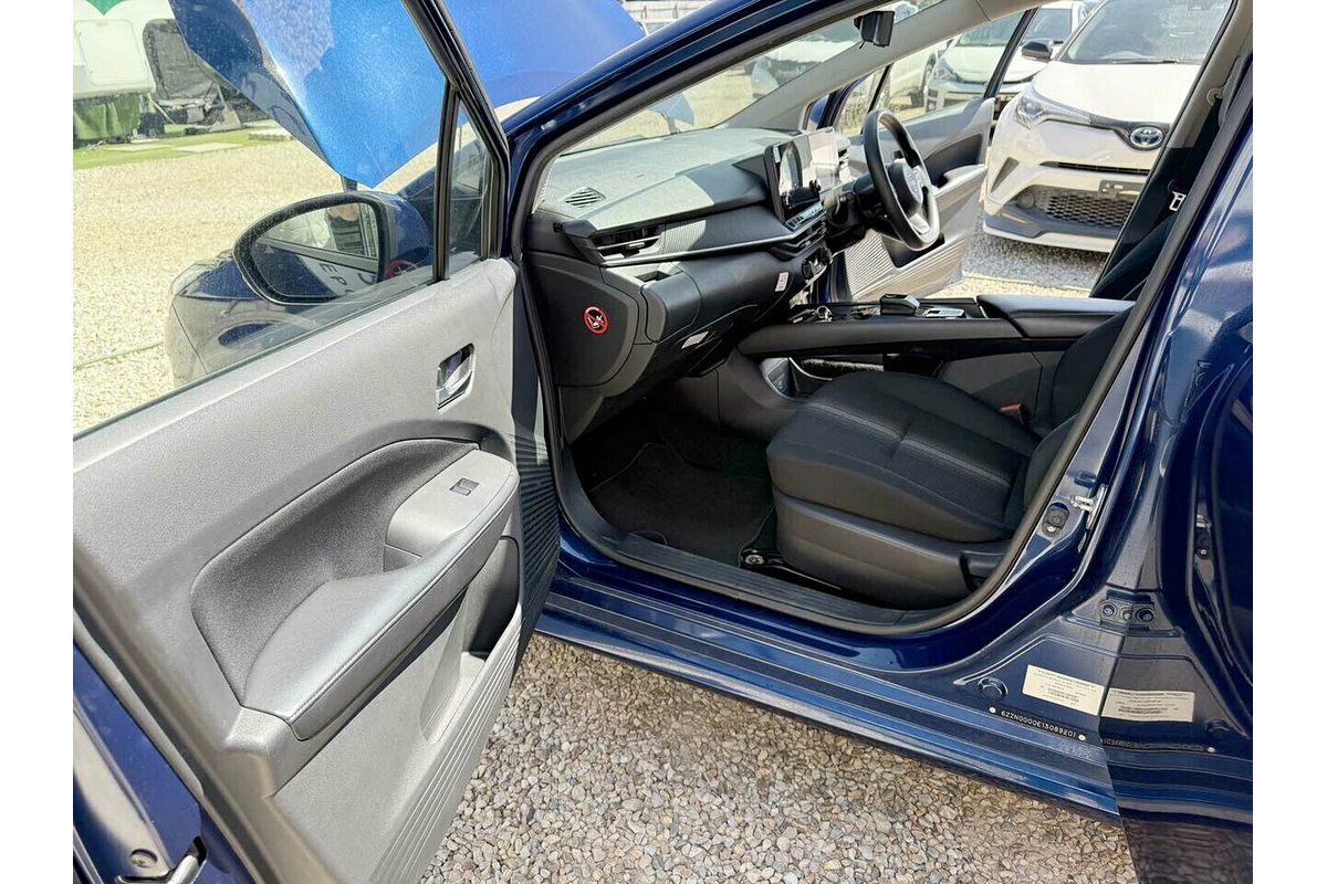 2022 Nissan AURA G FE13