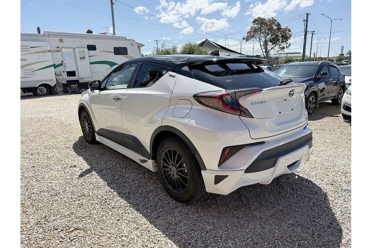 2018 Toyota C-HR (HYBRID) ZYX10