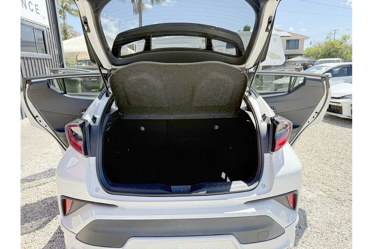 2018 Toyota C-HR (HYBRID) ZYX10