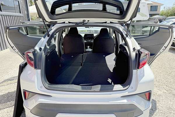 2018 Toyota C-HR (HYBRID) ZYX10