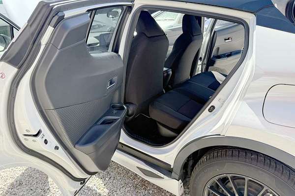 2018 Toyota C-HR (HYBRID) ZYX10