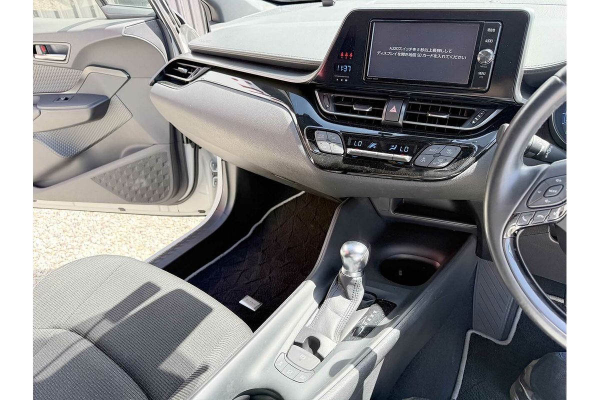 2018 Toyota C-HR (HYBRID) ZYX10