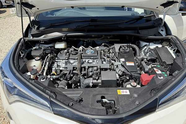 2018 Toyota C-HR (HYBRID) ZYX10