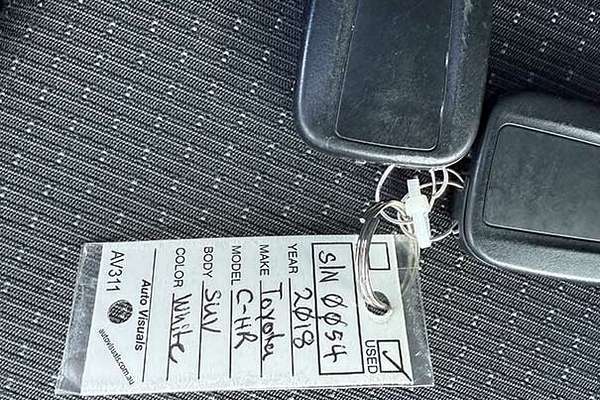 2018 Toyota C-HR (HYBRID) ZYX10