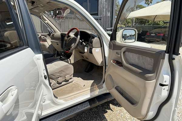 2000 Toyota Landcruiser GXL FZJ105R