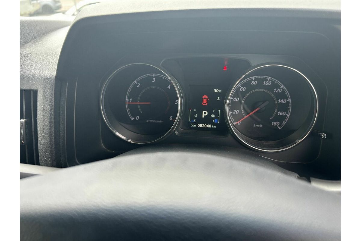 2015 Mitsubishi Delica