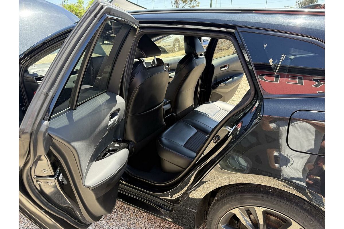 2020 Toyota Corolla FIELDER (HYBRID) NKE165