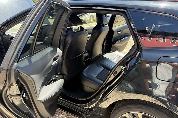 2020 Toyota Corolla FIELDER (HYBRID) NKE165