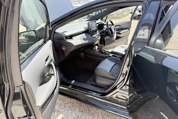 2020 Toyota Corolla FIELDER (HYBRID) NKE165