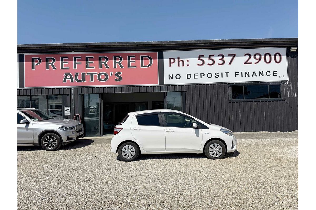 2019 Toyota VITZ F (HYBRID) NHP130