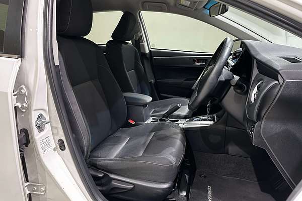 2017 Toyota Corolla SX ZRE172R