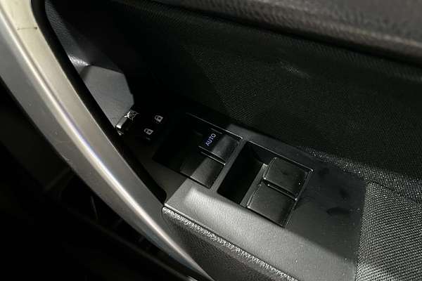 2017 Toyota Corolla SX ZRE172R