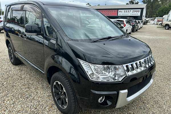 2013 Mitsubishi Delica