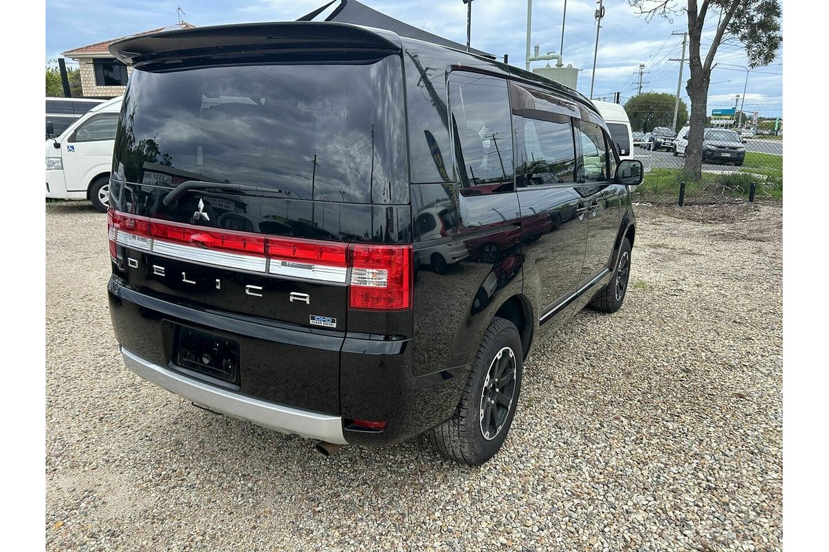 2013 Mitsubishi Delica