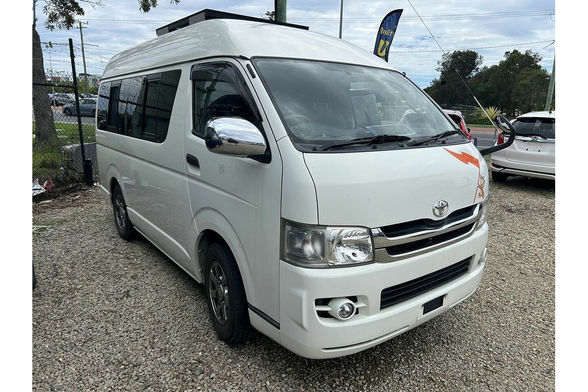 2010 Toyota Hiace