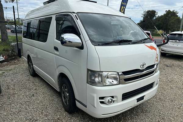 2010 Toyota Hiace
