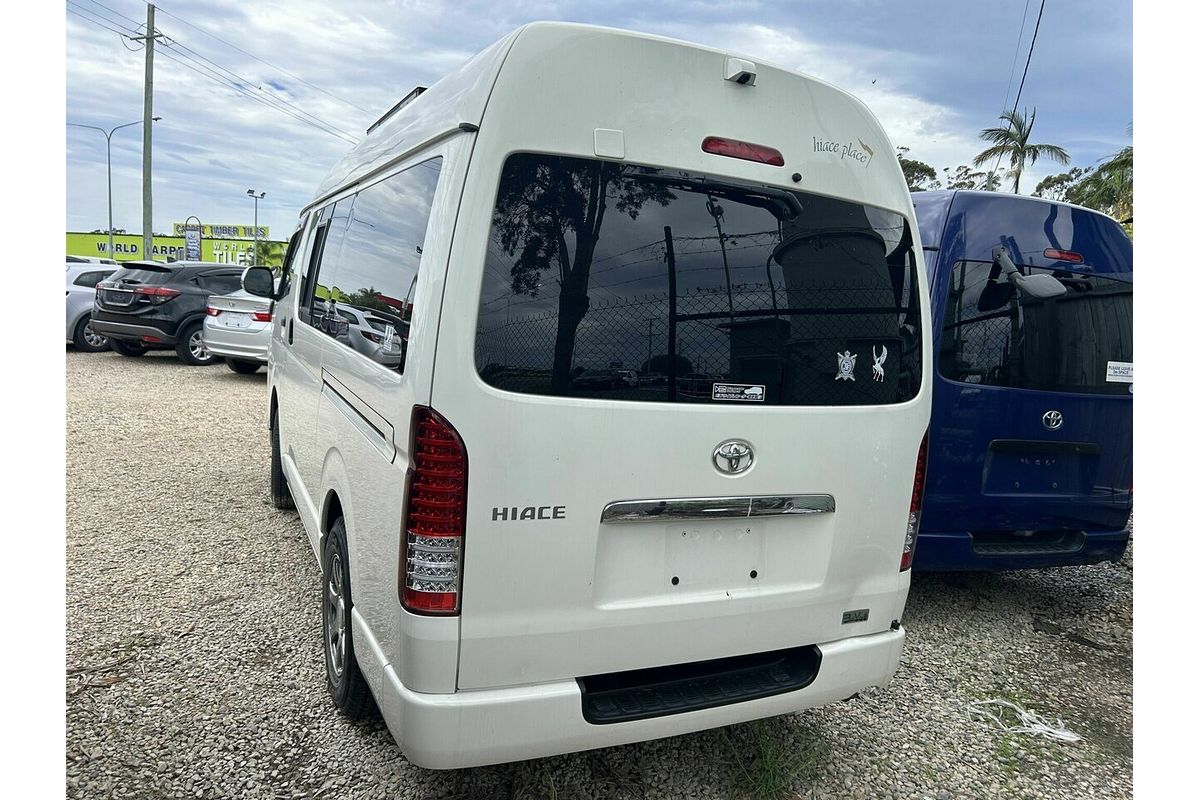 2010 Toyota Hiace