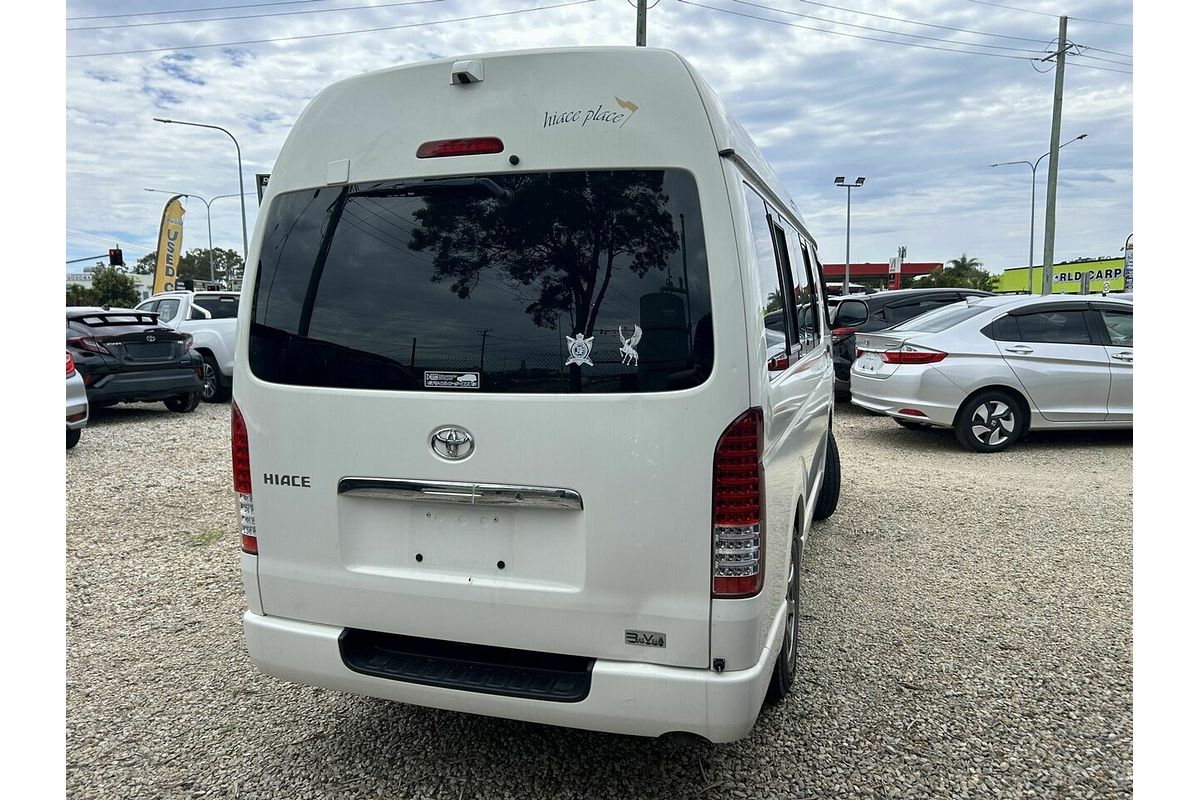 2010 Toyota Hiace