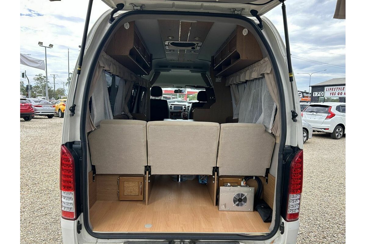 2010 Toyota Hiace