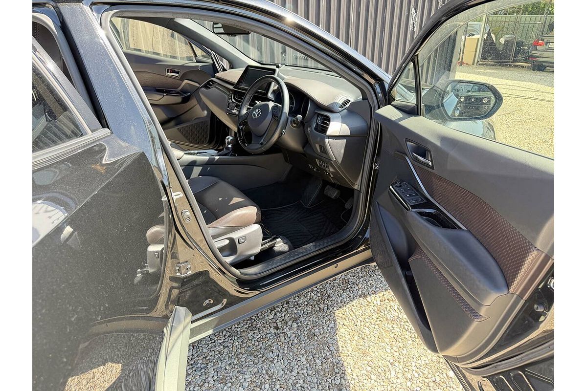 2018 Toyota C-HR (HYBRID) ZYX10