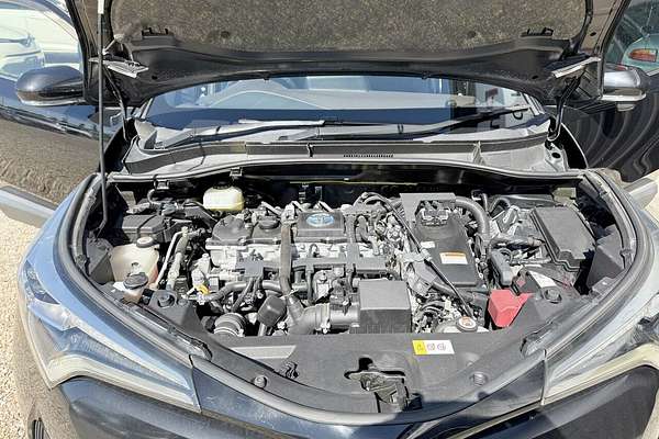 2018 Toyota C-HR (HYBRID) ZYX10