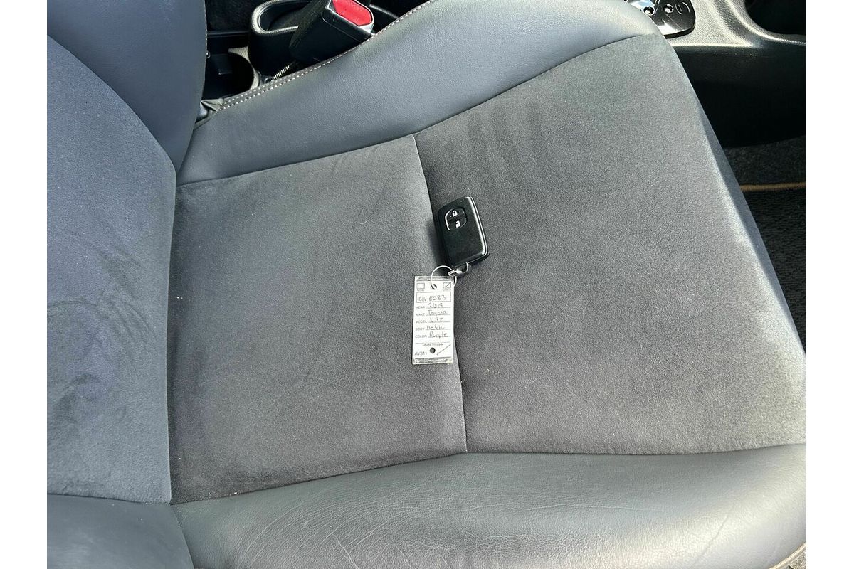 2018 Toyota VITZ F (HYBRID) NHP130