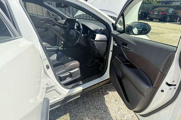 2018 Toyota C-HR (HYBRID) ZYX10