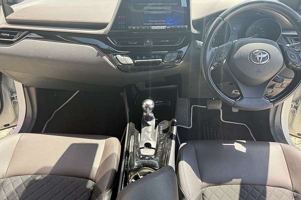 2018 Toyota C-HR (HYBRID) ZYX10