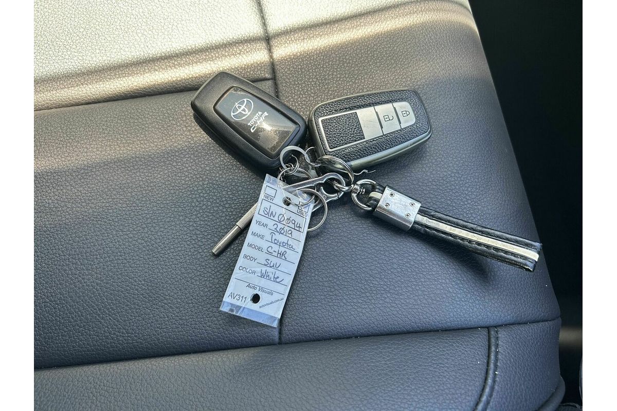 2019 Toyota C-HR (HYBRID) ZYX10