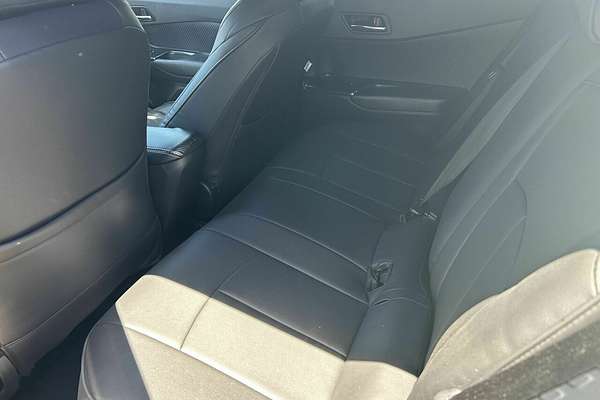 2019 Toyota C-HR (HYBRID) ZYX10