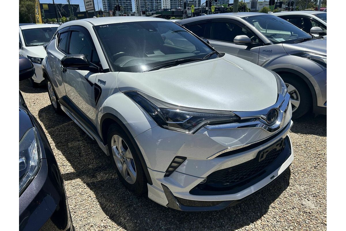 2019 Toyota C-HR (HYBRID) ZYX10