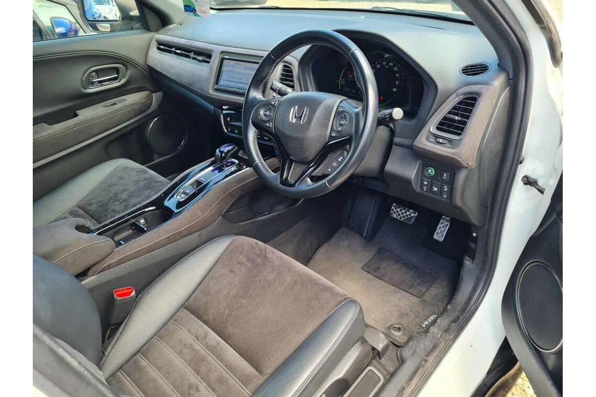 2017 Honda VEZEL RS (HYBRID) RU3