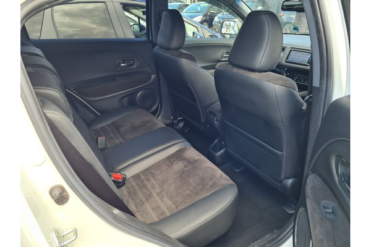 2017 Honda VEZEL RS (HYBRID) RU3