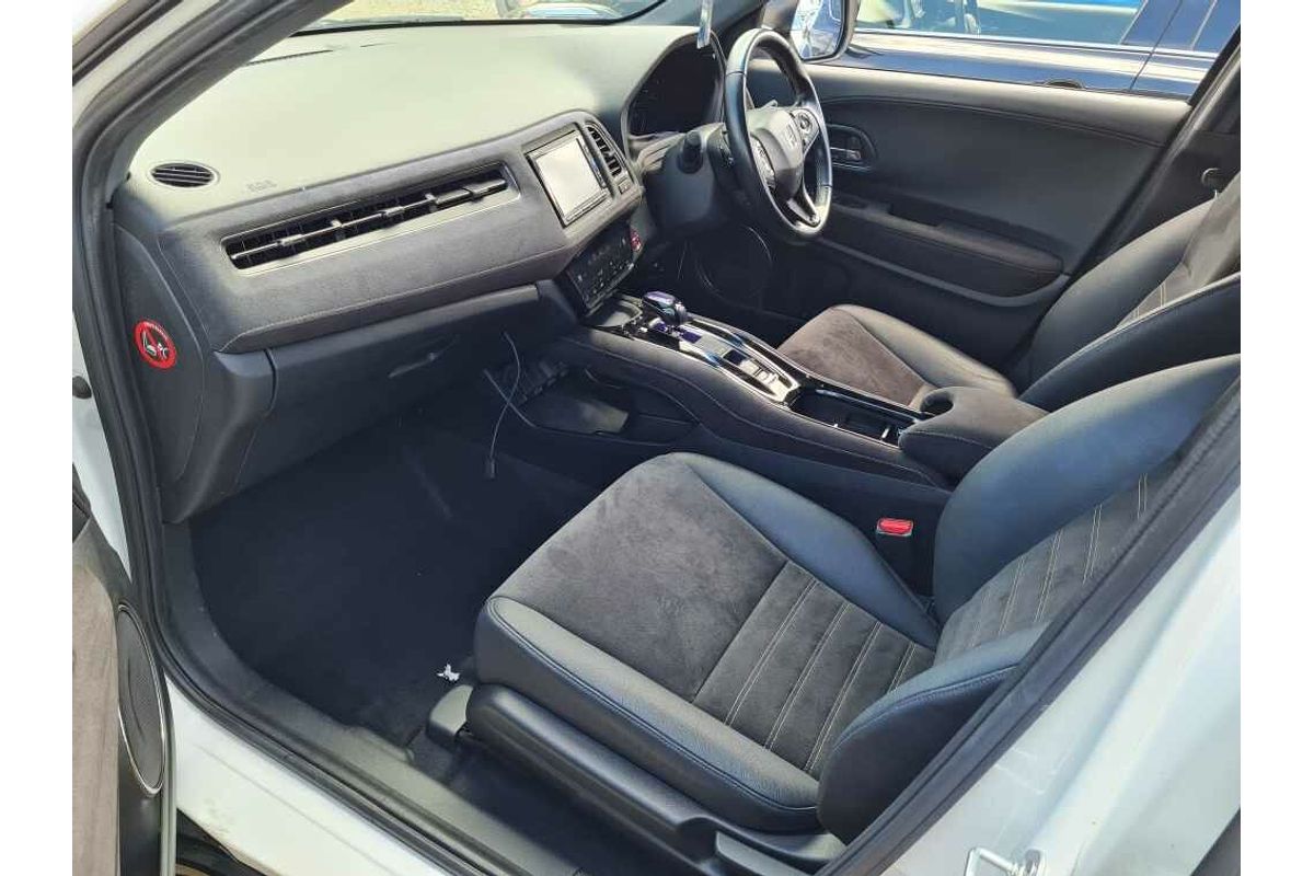 2017 Honda VEZEL RS (HYBRID) RU3