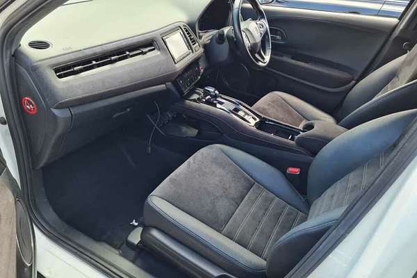 2017 Honda VEZEL RS (HYBRID) RU3