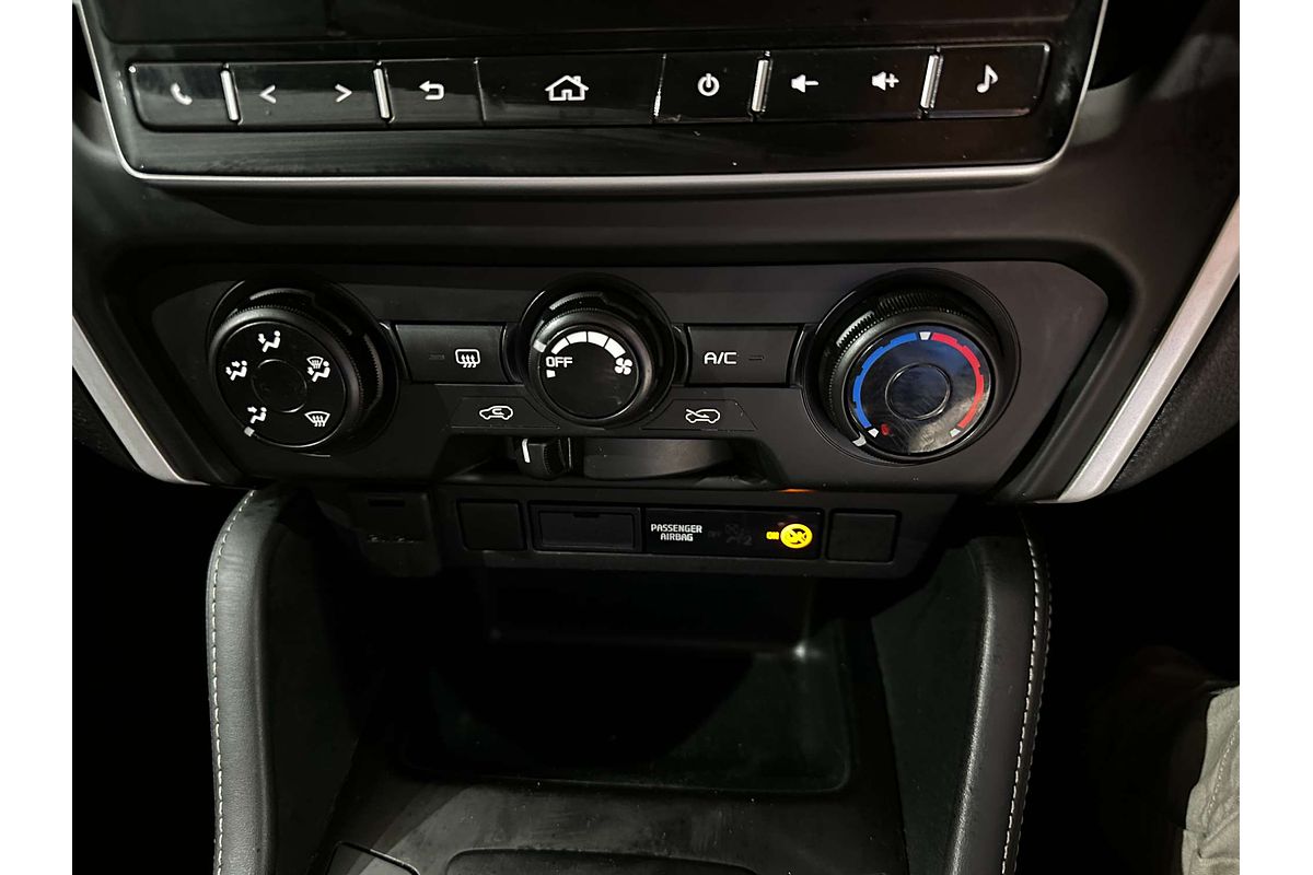 2021 Isuzu MU-X LS-M