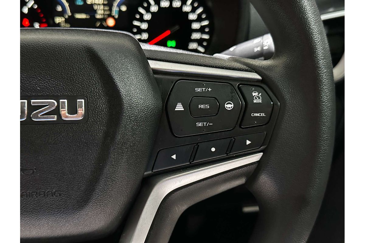 2021 Isuzu MU-X LS-M