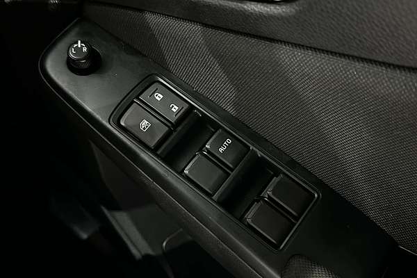 2021 Isuzu MU-X LS-M