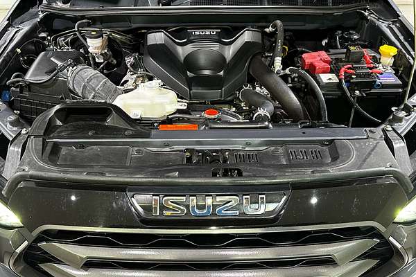 2021 Isuzu MU-X LS-M